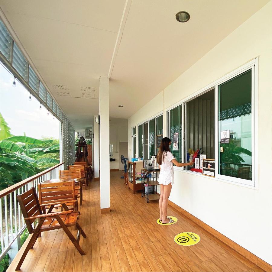 เอส เฮ้าส์ โฮเทล สุรินทร์ Hotel ภายนอก รูปภาพ
